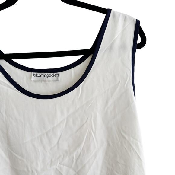 Bloomingdale’s Vintage Lightweight Scoop Neck Shell Tank Top - Picture 3 of 5